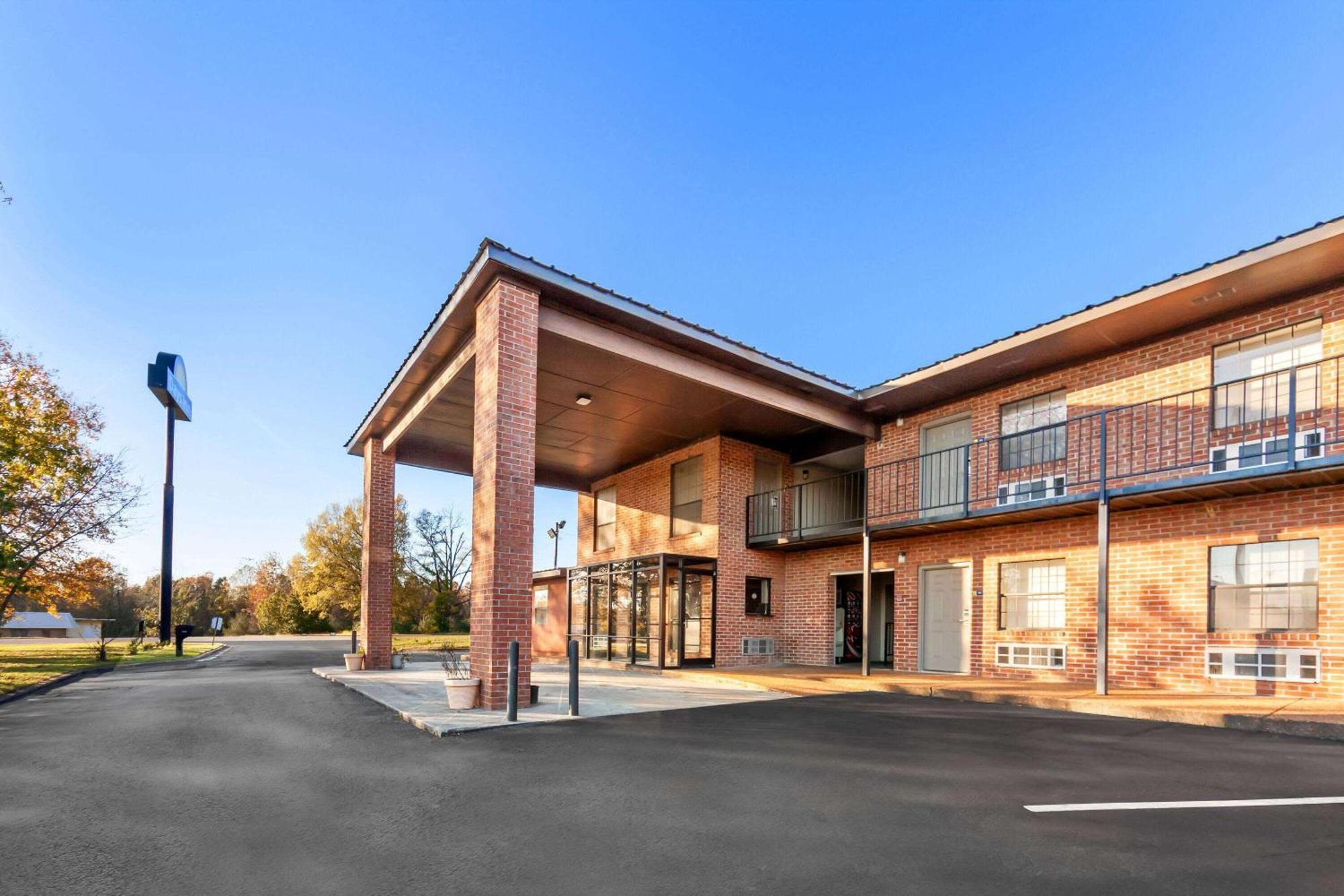 Days Inn By Wyndham Brownsville מראה חיצוני תמונה