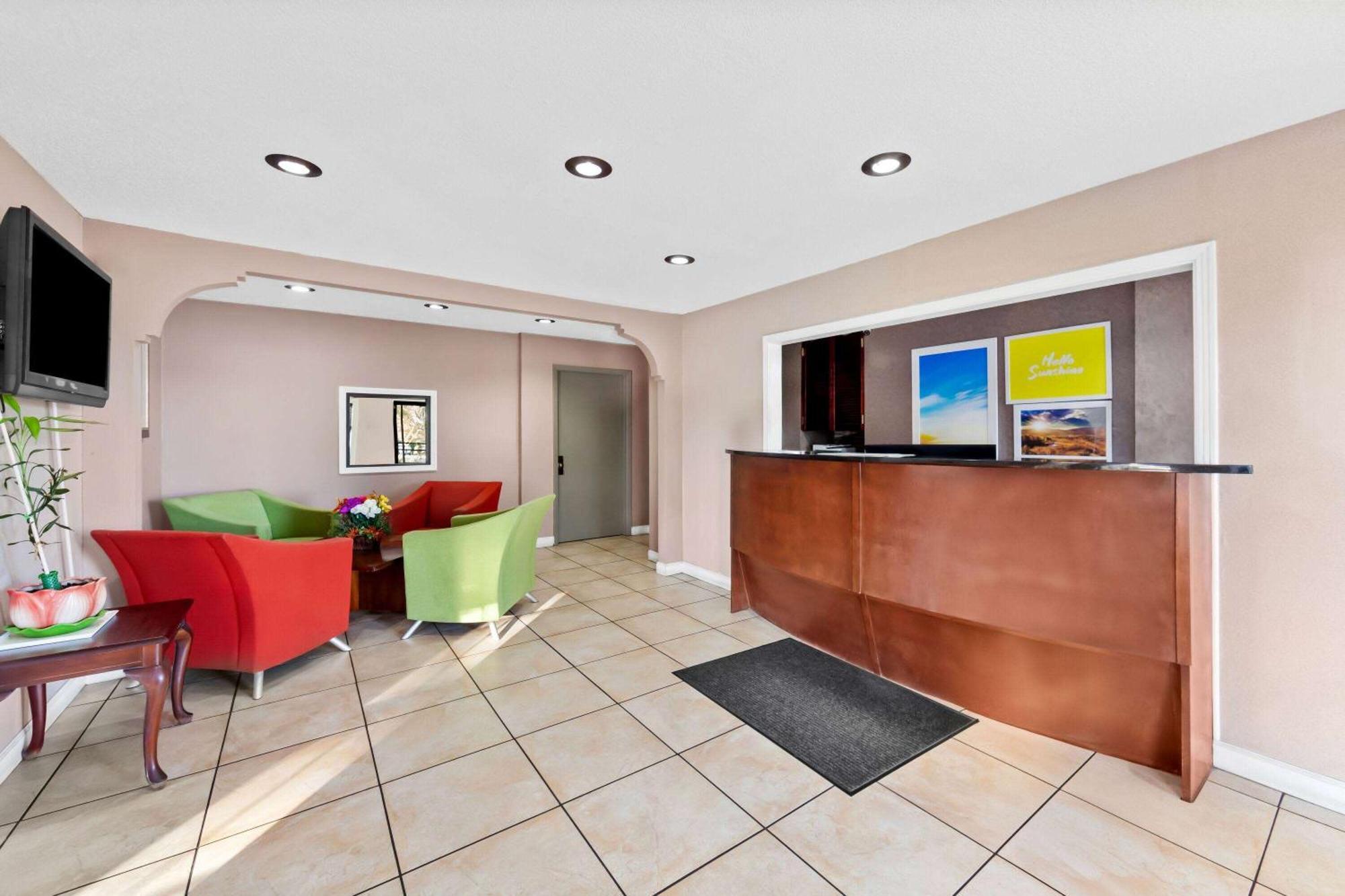 Days Inn By Wyndham Brownsville מראה חיצוני תמונה