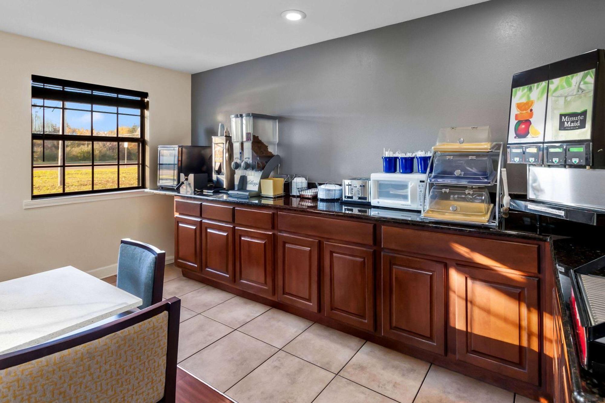 Days Inn By Wyndham Brownsville מראה חיצוני תמונה