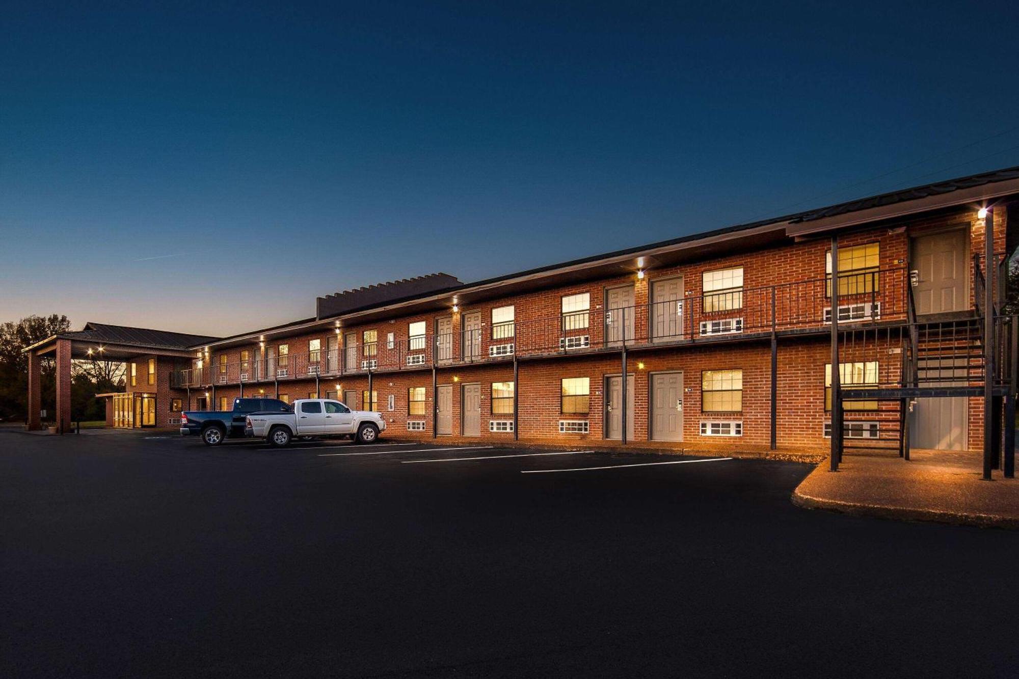 Days Inn By Wyndham Brownsville מראה חיצוני תמונה